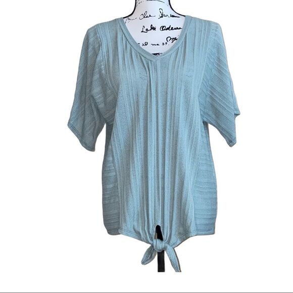 Gyft Women’s Popover Top Size Large - Picture 2 of 8